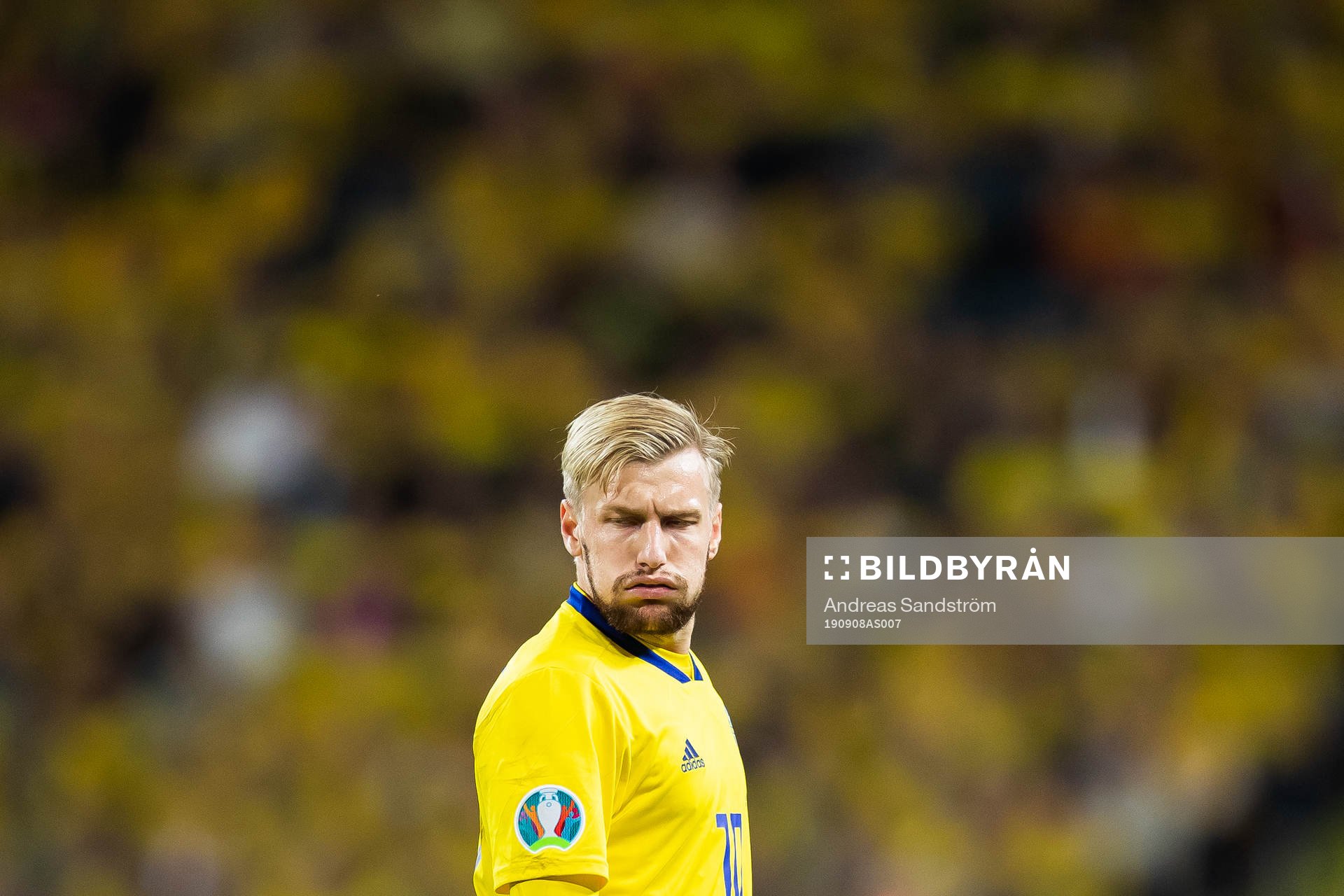 Emil Forsberg of Sweden reacts