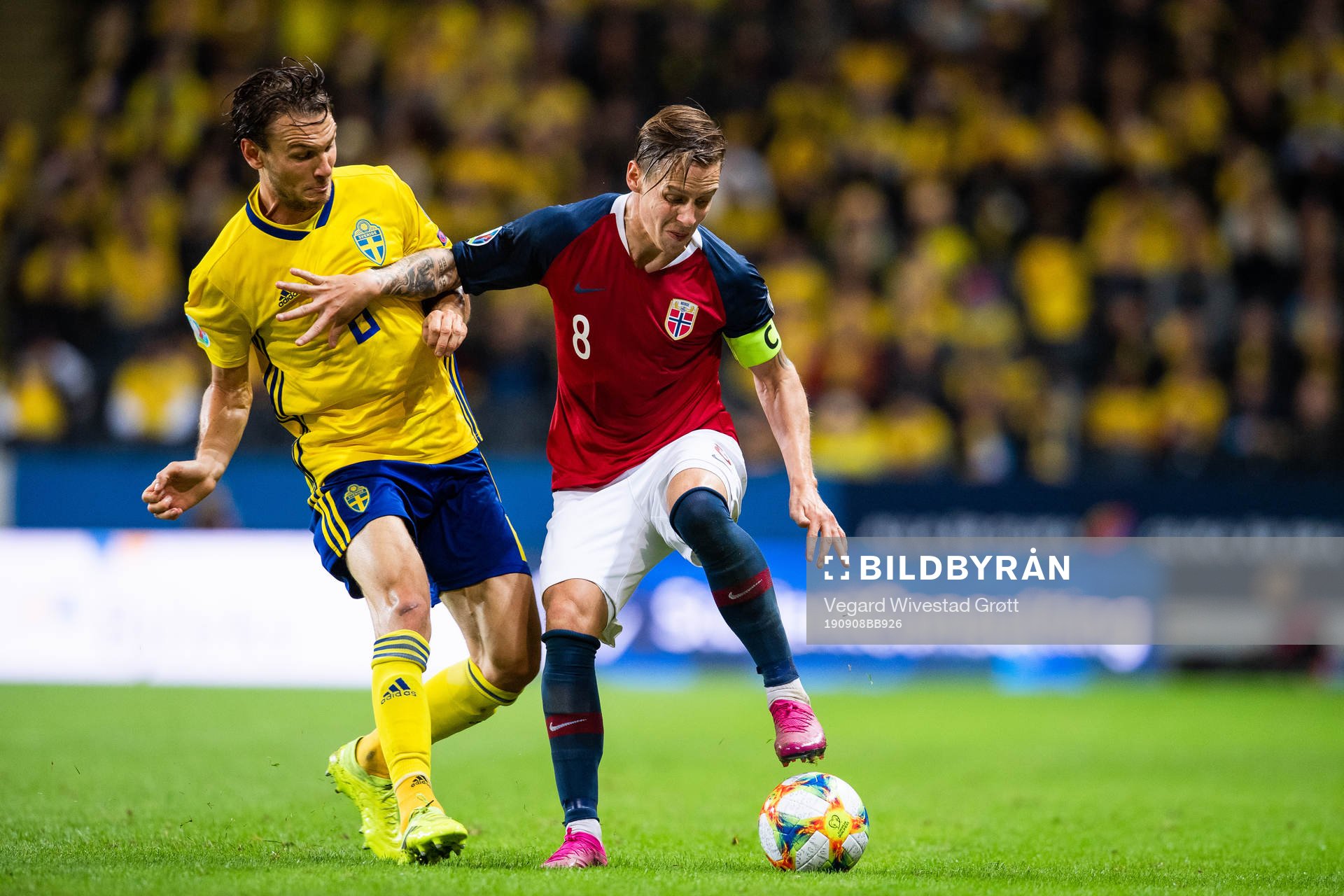 Albin Ekdal of Sweden and Stefan Johansen of Norway
