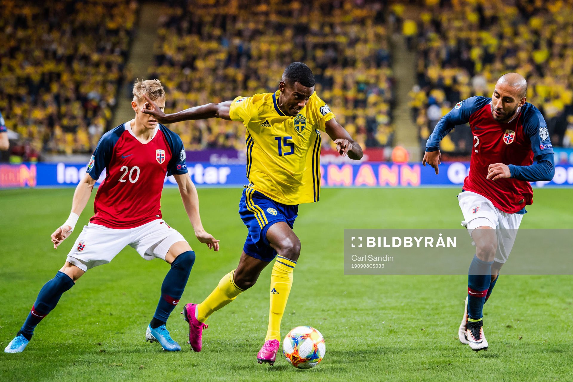 Martin Ødegaard and Haitam Aleesami of Norway against