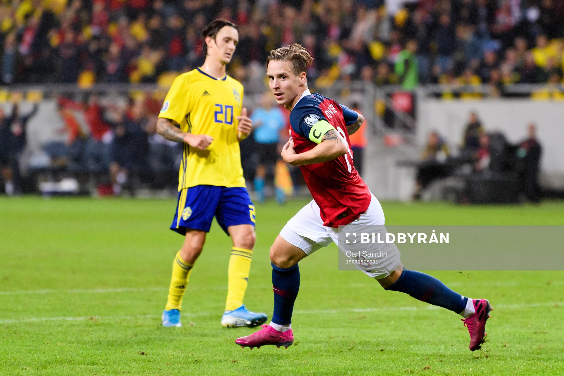 Stefan Johansen of Norway celebrates