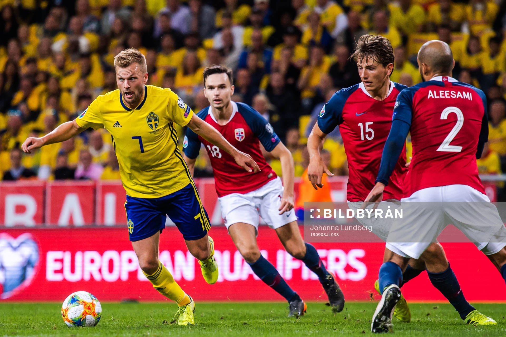 Sebastian Larsson of Sweden against Ole Kristian Selnæs,