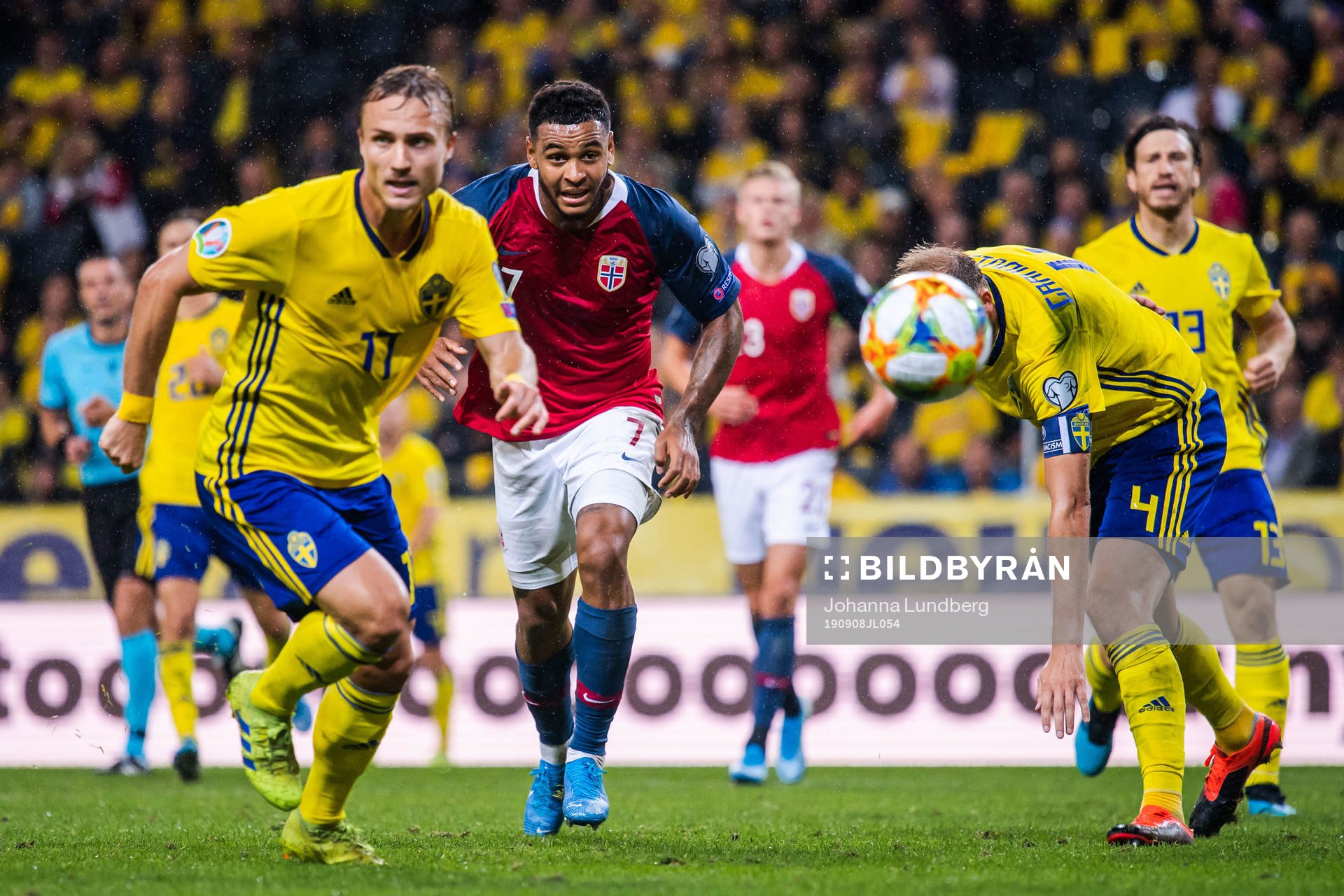 Pierre Bengtsson of Sweden and Joshua King of Norway