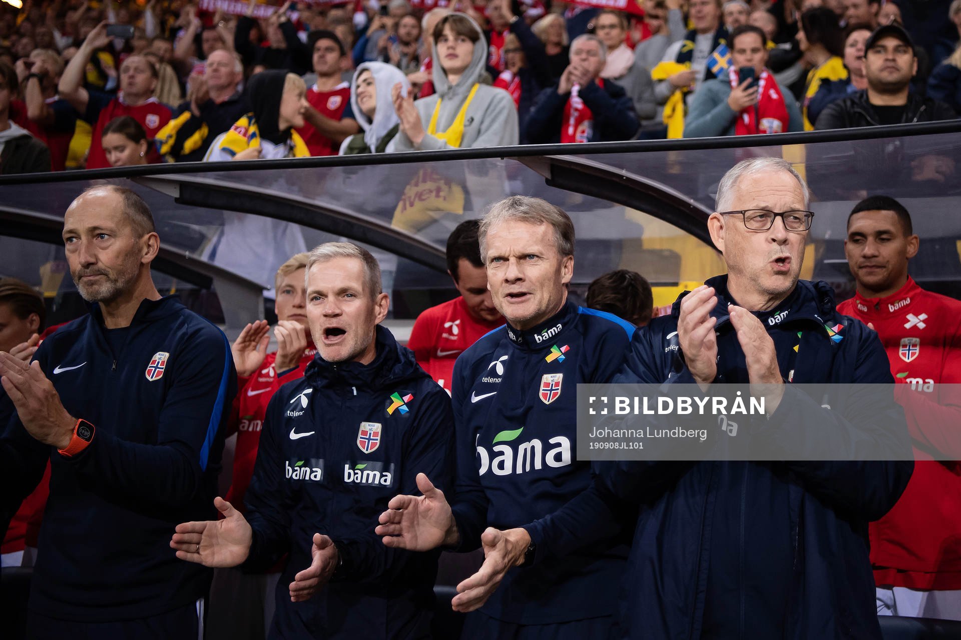 Frode Grodås, goalkeeper coach and Lars Lagerbäck, head