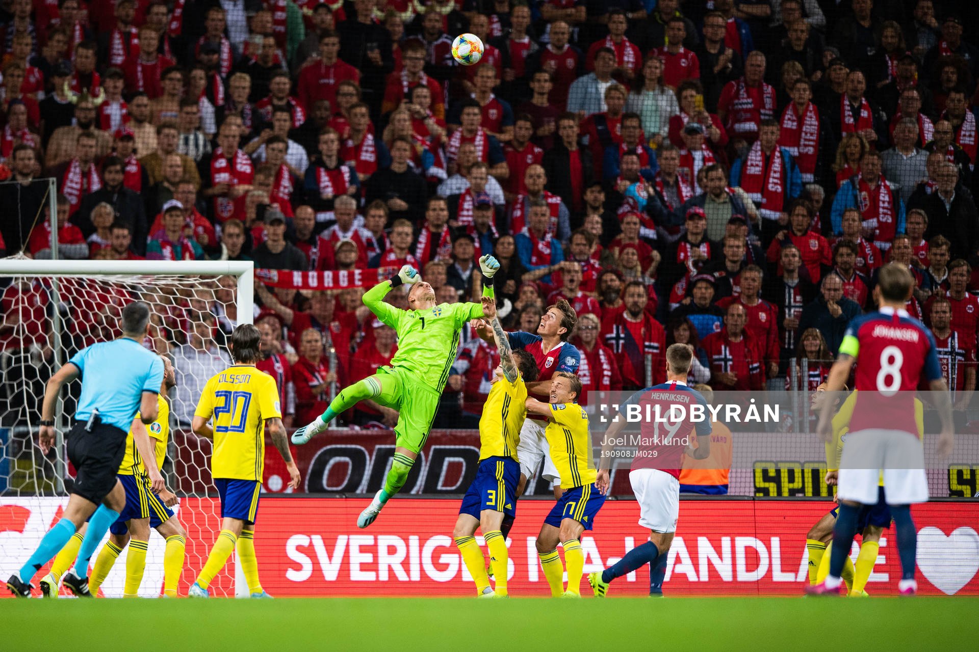 goalkeeper Robin Olsen of Sweden clears the ball