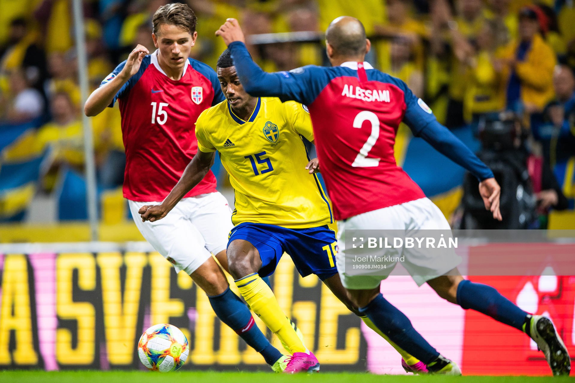 Alexander Isak of Sweden against Sander Berge an Haitam