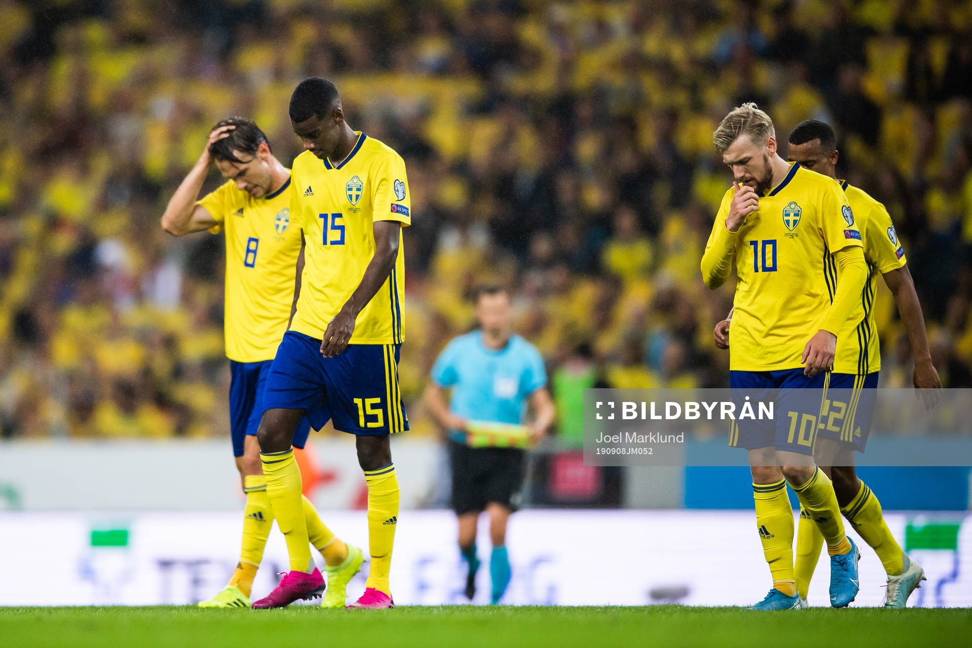 Albin Ekdal, Alexander Isak and Emil Forsberg of Sweden