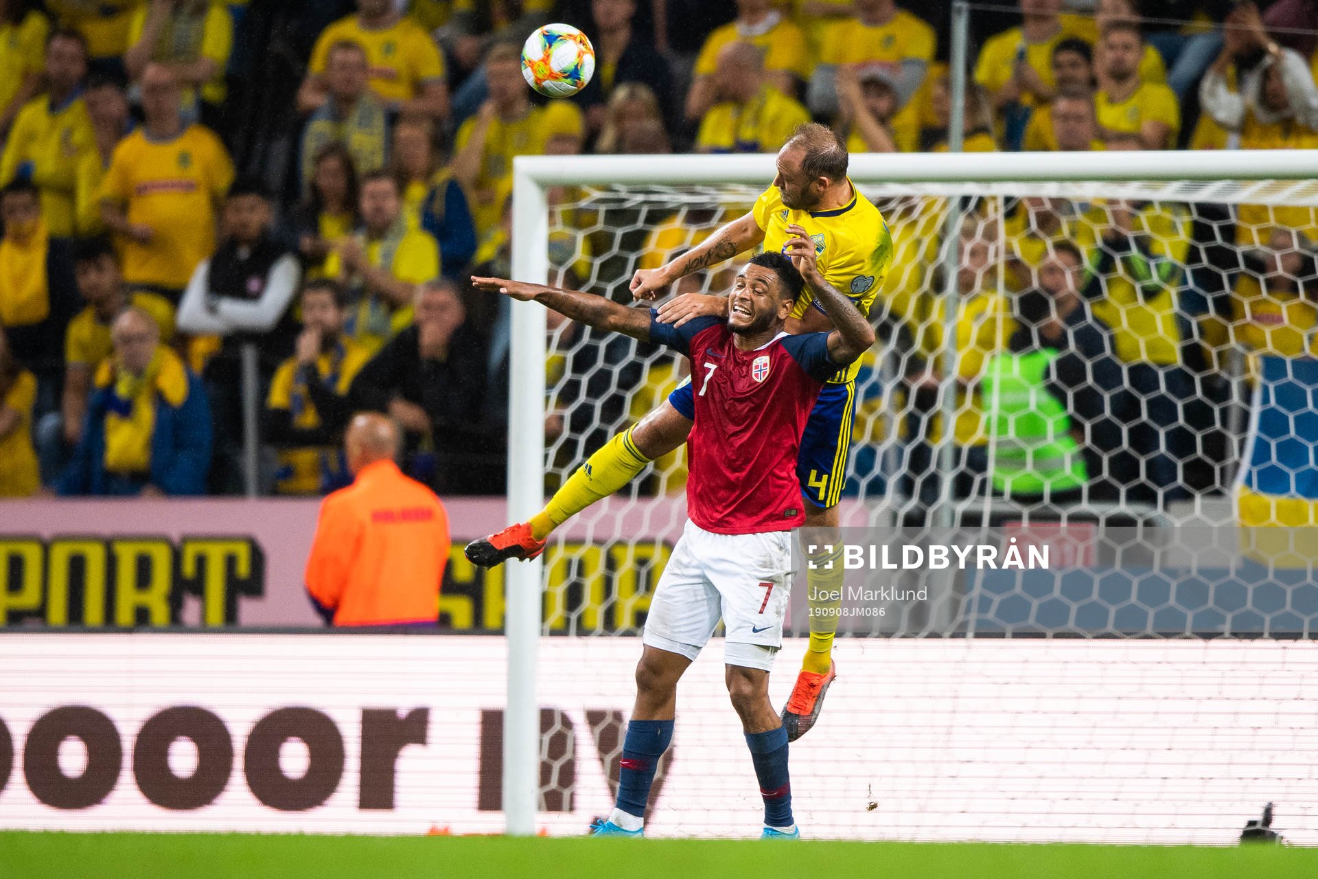 Joshua King of Norway and Andreas Granqvist of Sweden