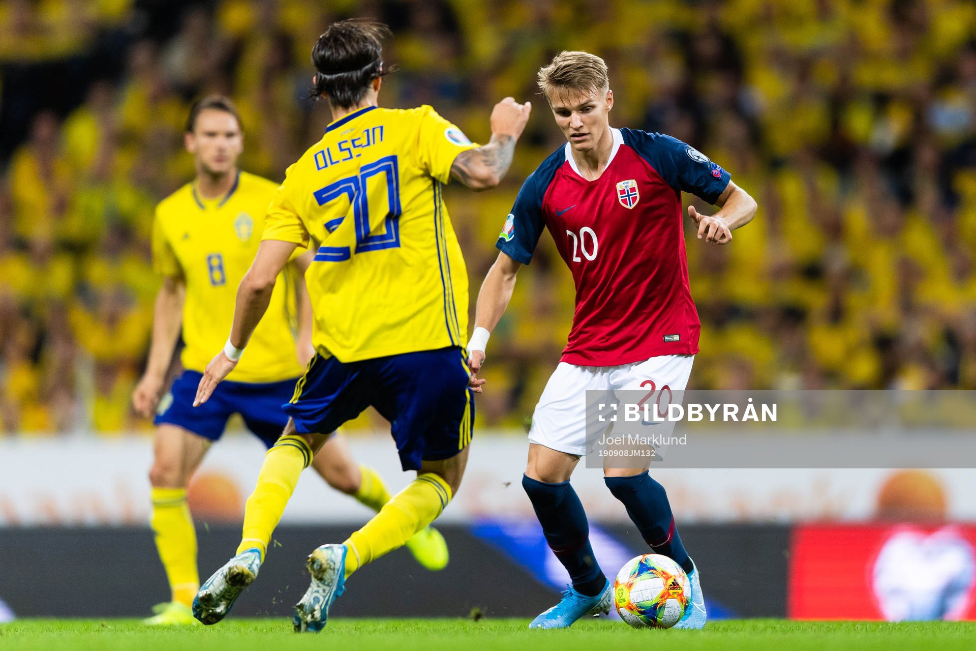 Kristoffer Olsson of Sweden and Martin Ødegaard of Norway