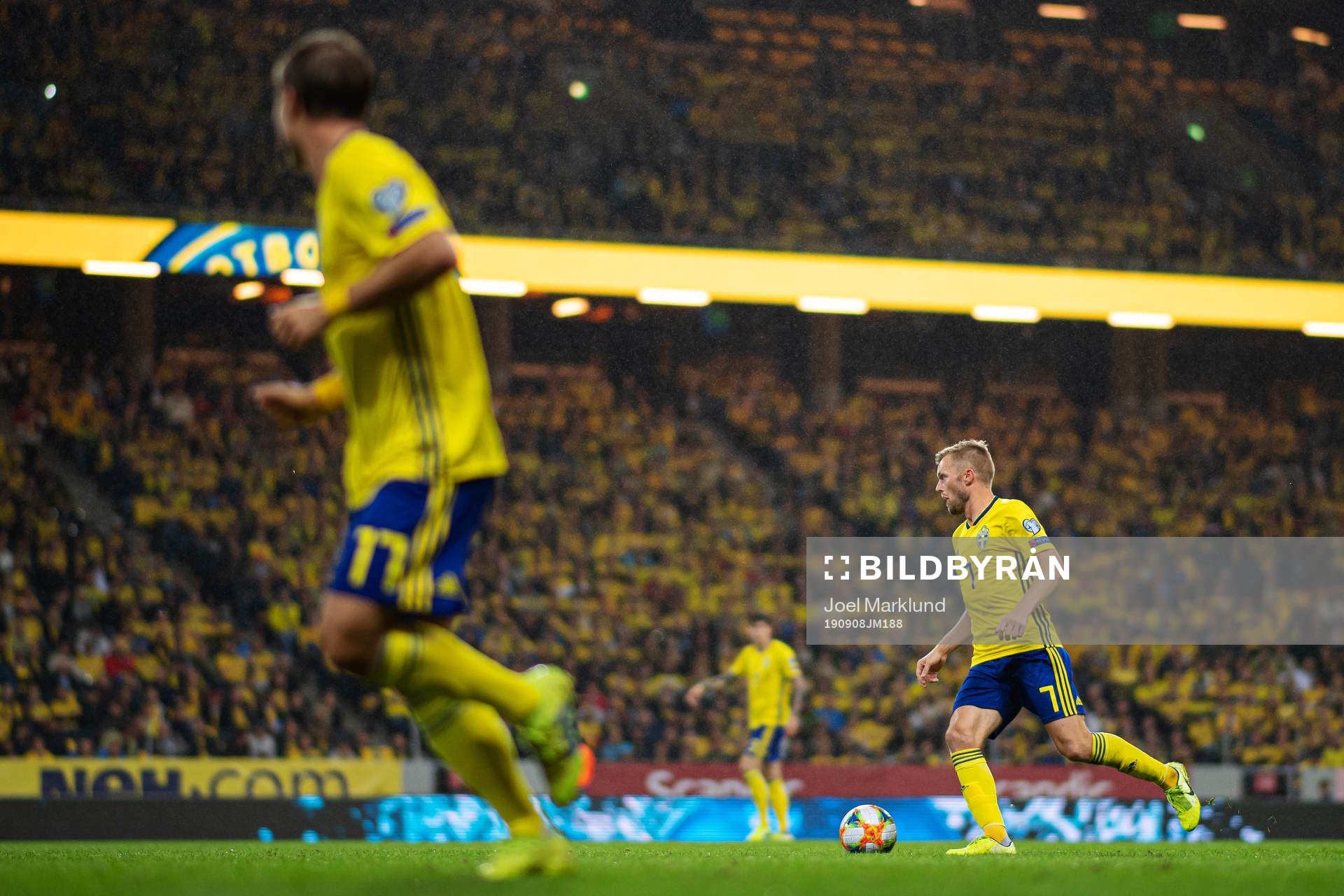 Sebastian Larsson of Sweden
