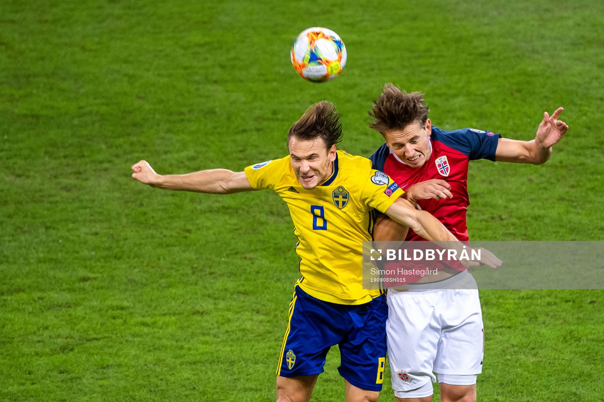 Albin Ekdal of Sweden and Sander Berge of Norway
