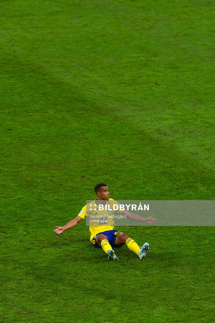 Robin Quaison of Sweden looks dejected