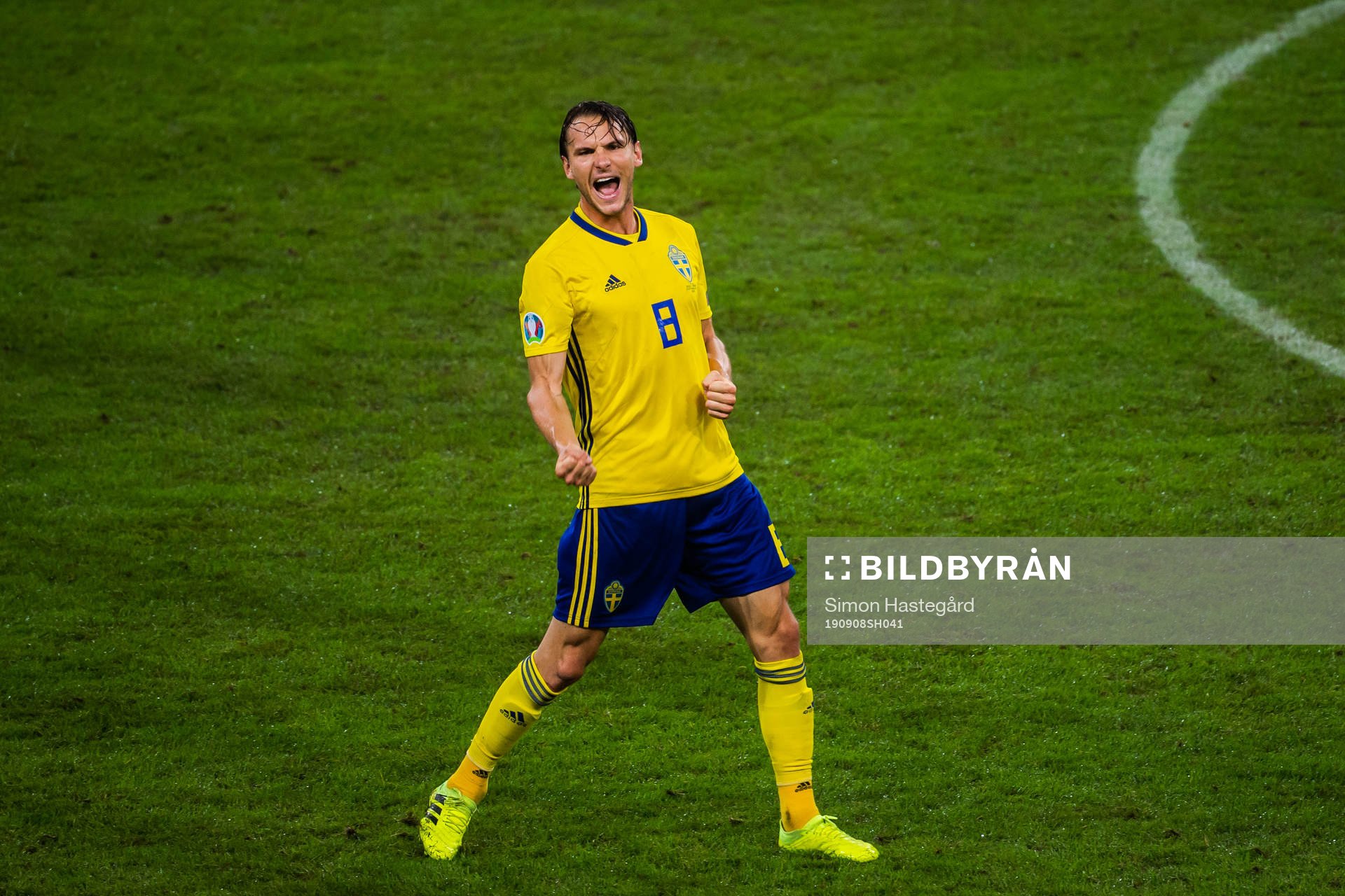 Albin Ekdal of Sweden celebrates
