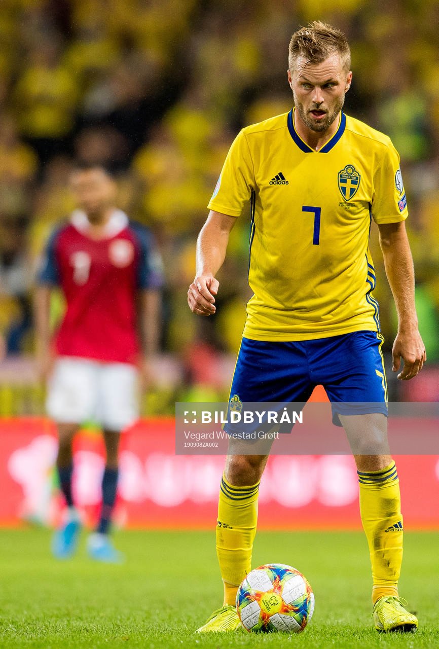 Sebastian Larsson of Sweden