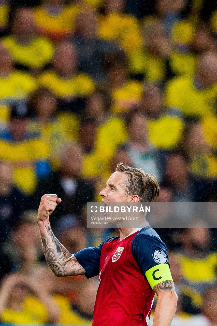 Stefan Johansen of Norway celebrates