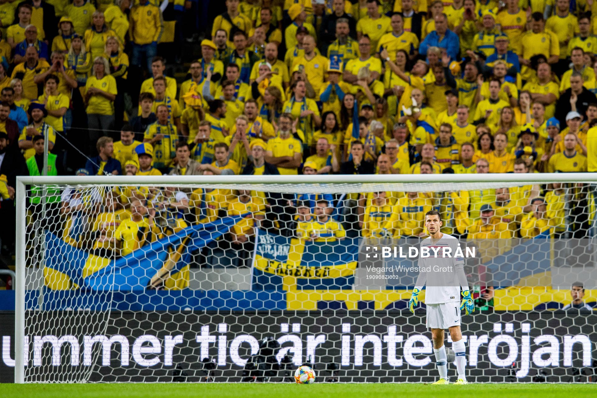 Goalkeeper Rune Almenning Jarstein of Norway