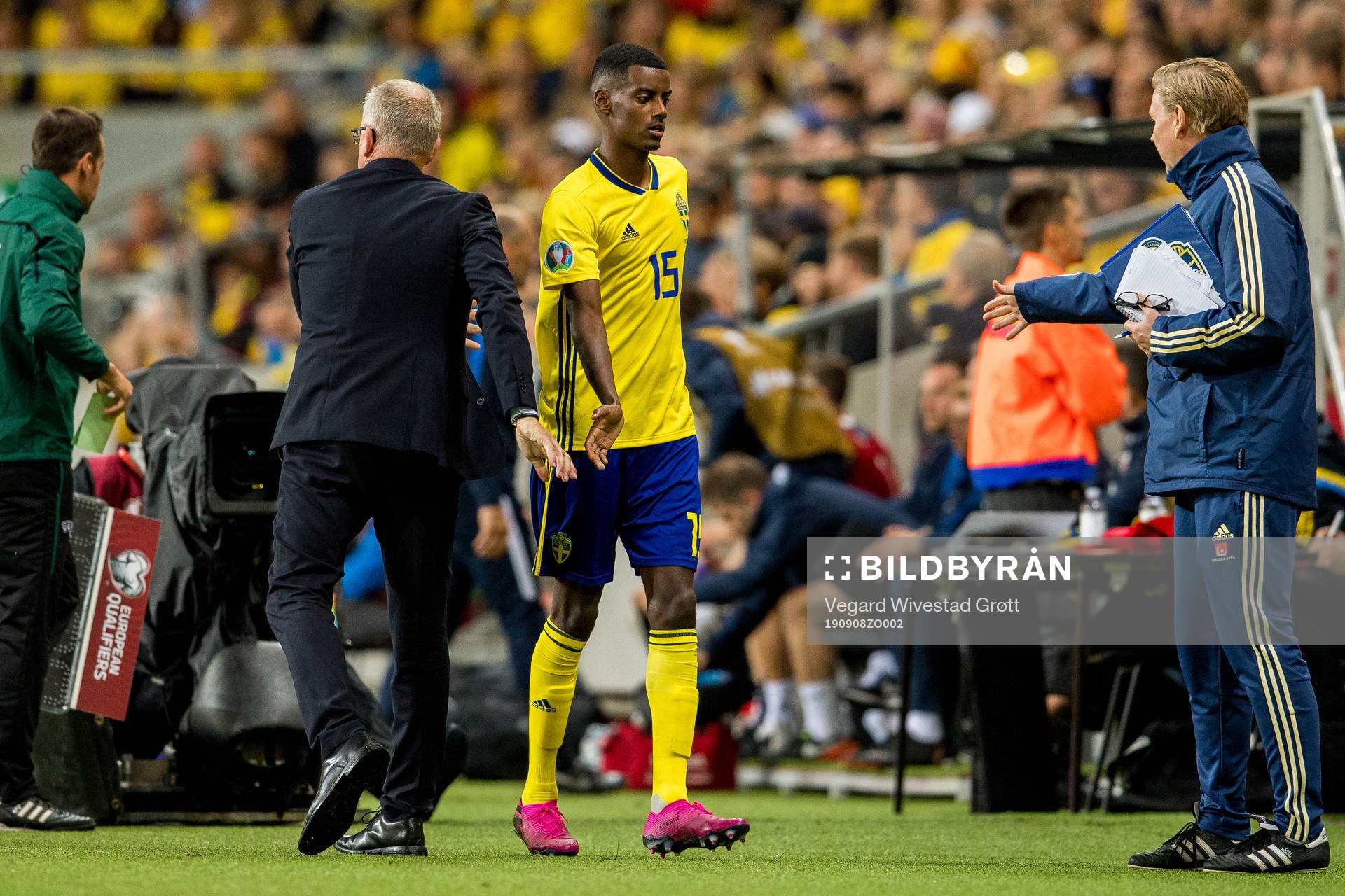 Alexander Isak is substituted by Janne Andersson, head
