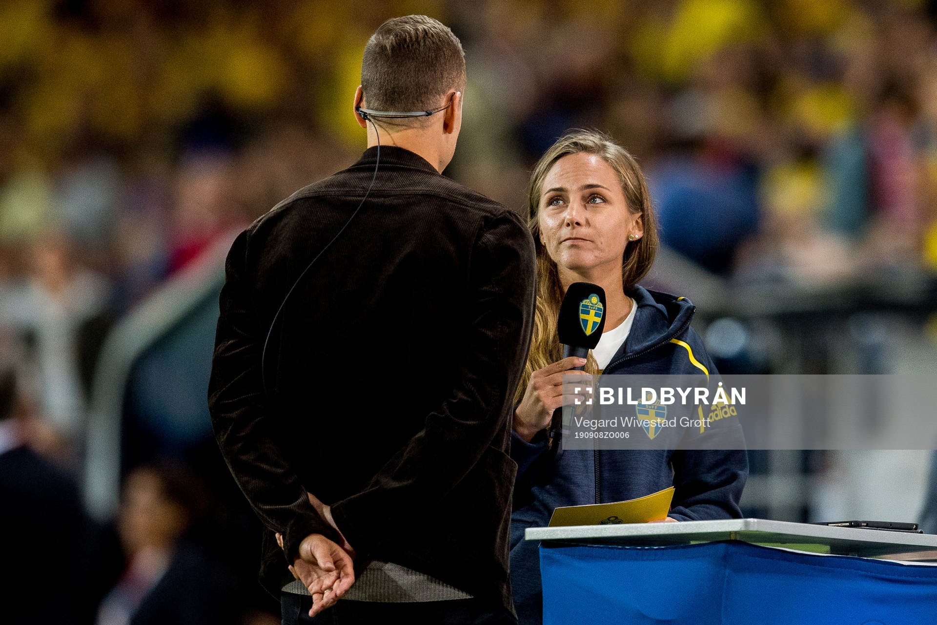 Emelie Ölander is interviewing Viktor Claesson