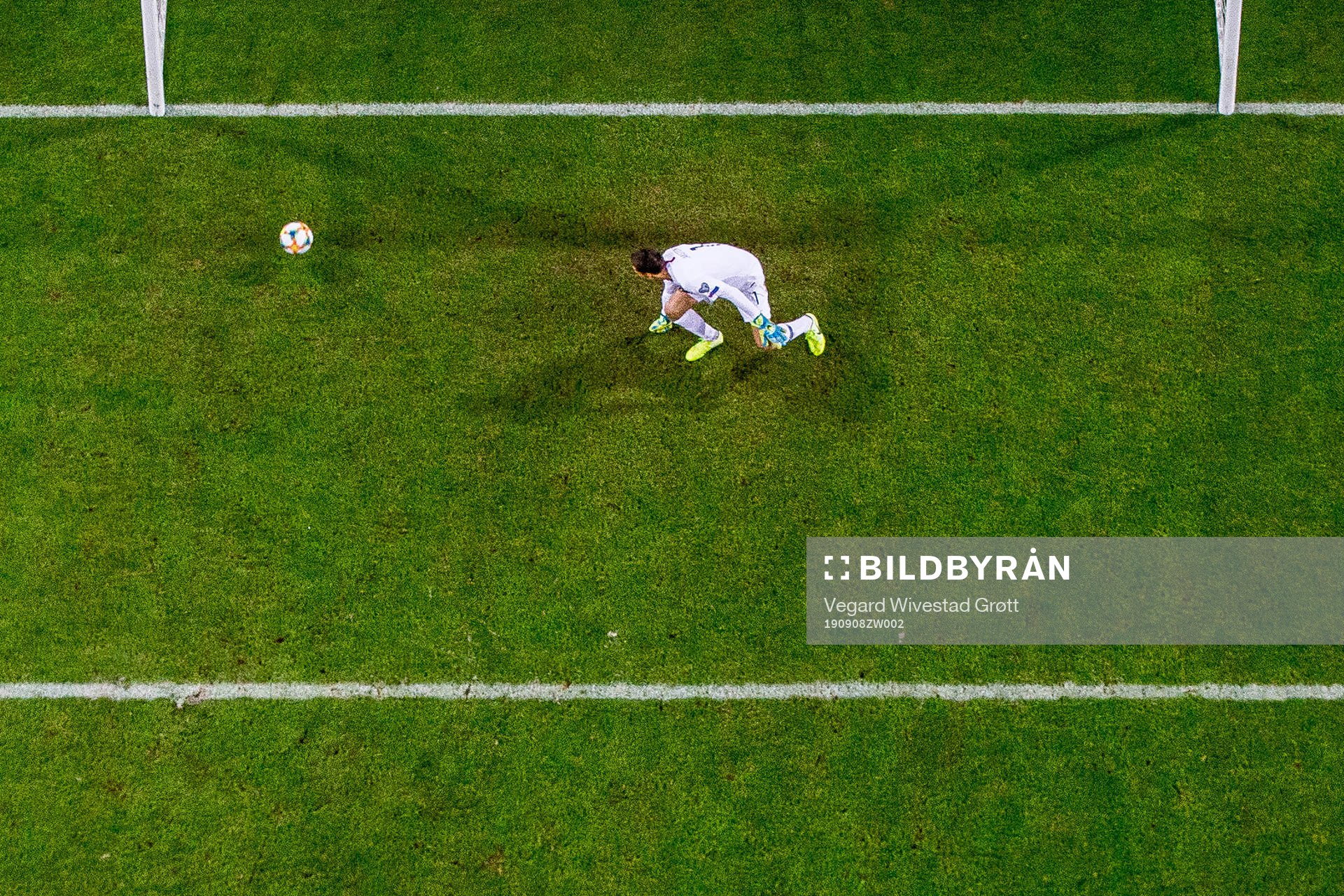Goalkeeper Rune Almenning Jarstein of Norway looks
