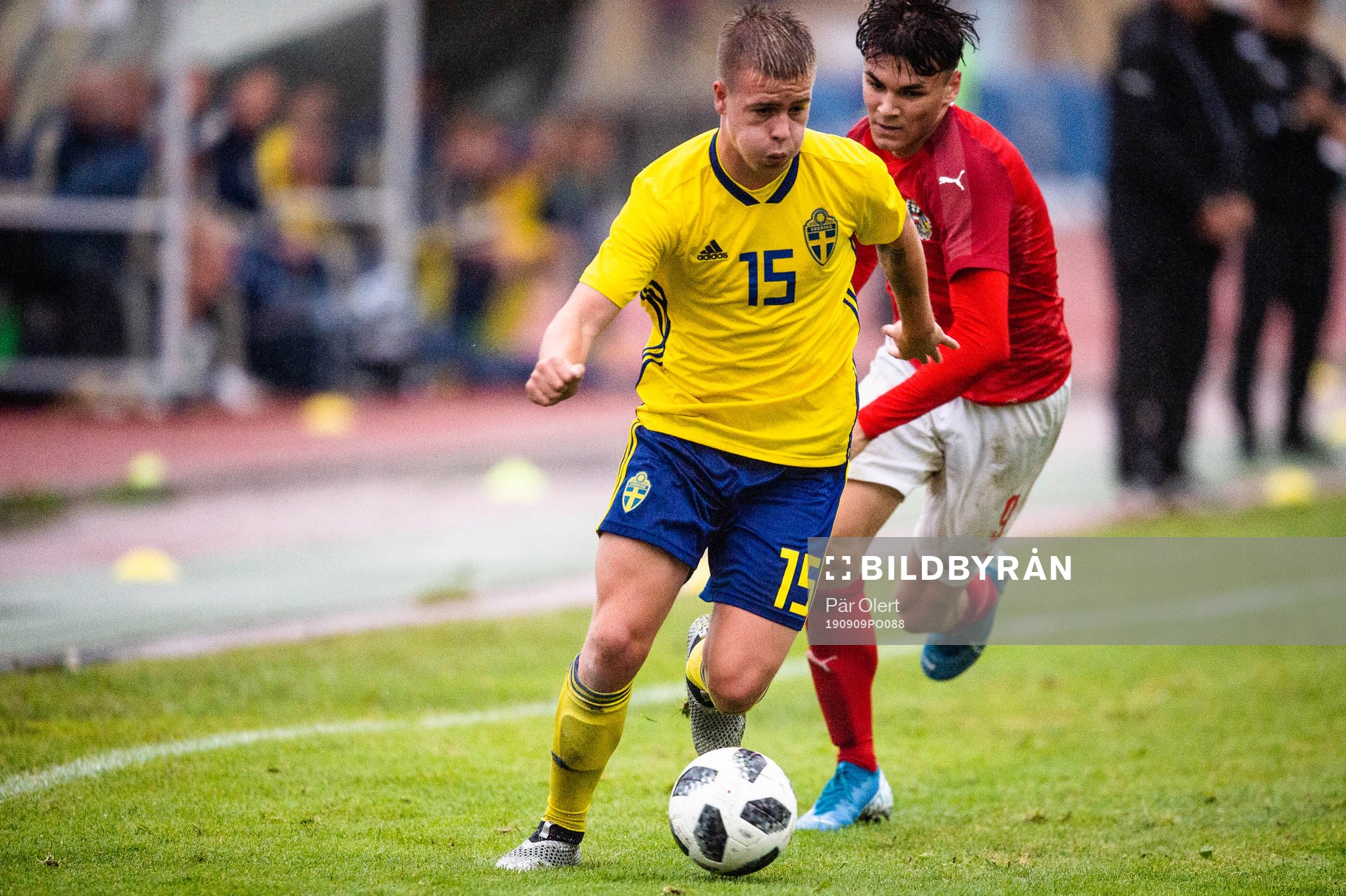 Sveriges Viktor Widell under fotbollsmatchen i P17 fyrnationers mellan Sverige och Österrike den 9 september 2019 i Sundsvall. 