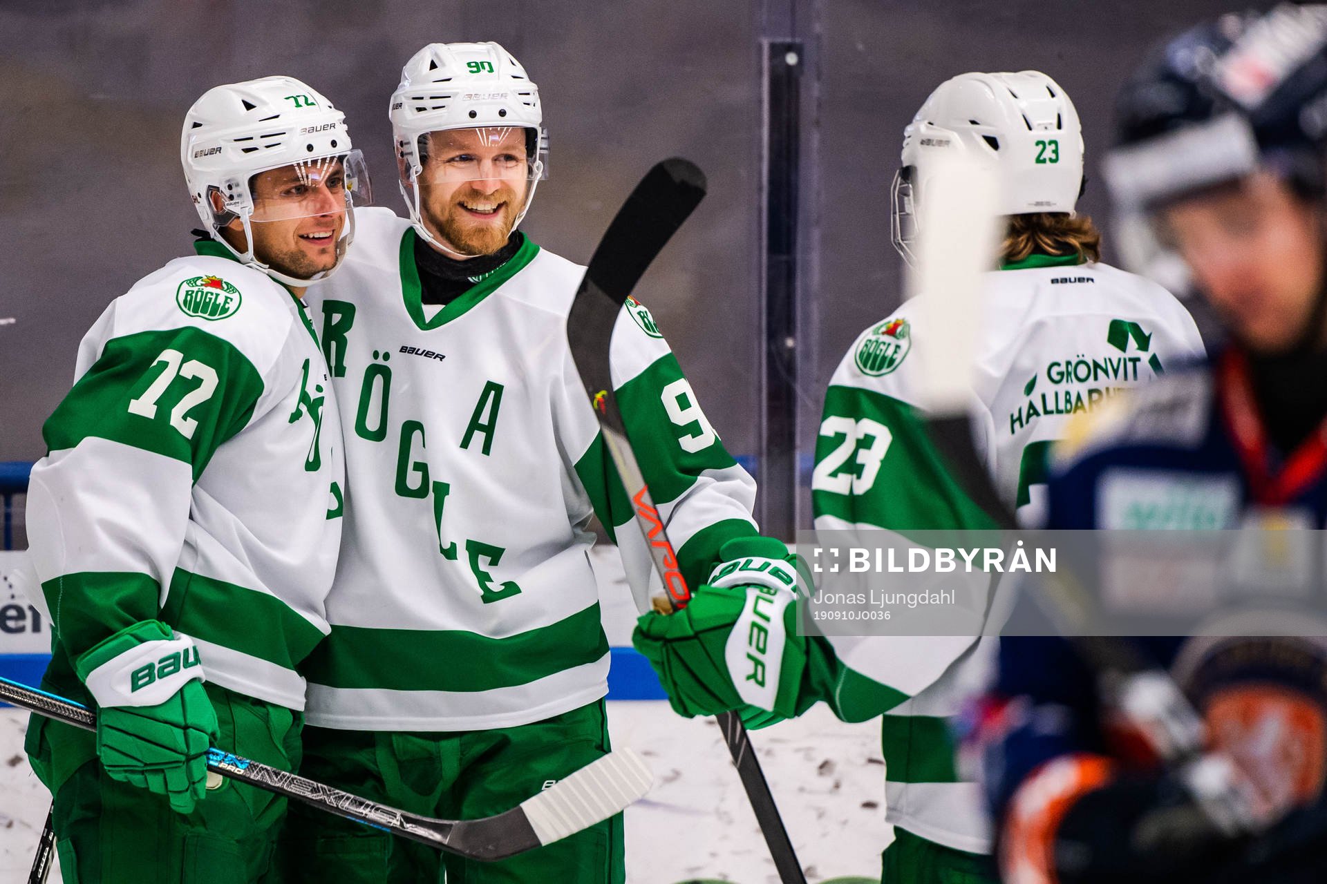 Rögles Daniel Zaar och Ted Brithén jublar