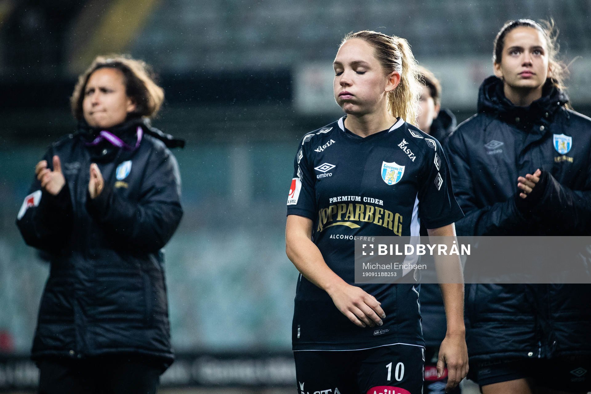 Elin Rubensson of Göteborg look dejected