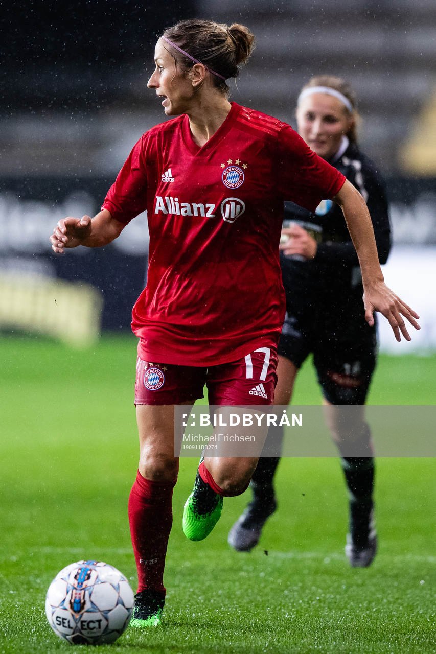 Kathrin Hendrich of Bayern Munich