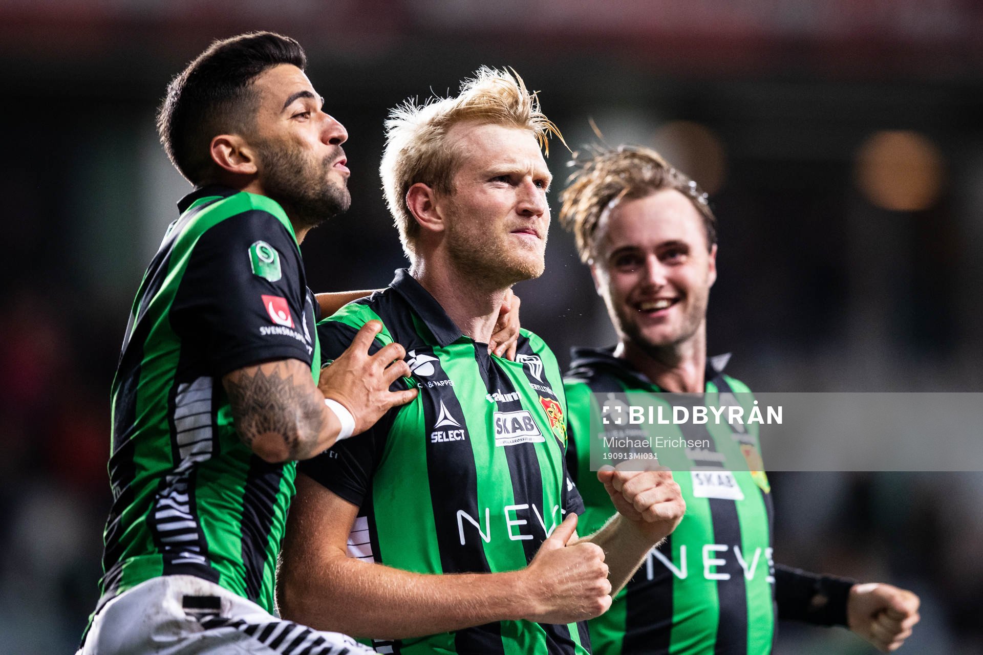GAIS Carl Elfgren Nyström (mitten) jublar med Paulo
