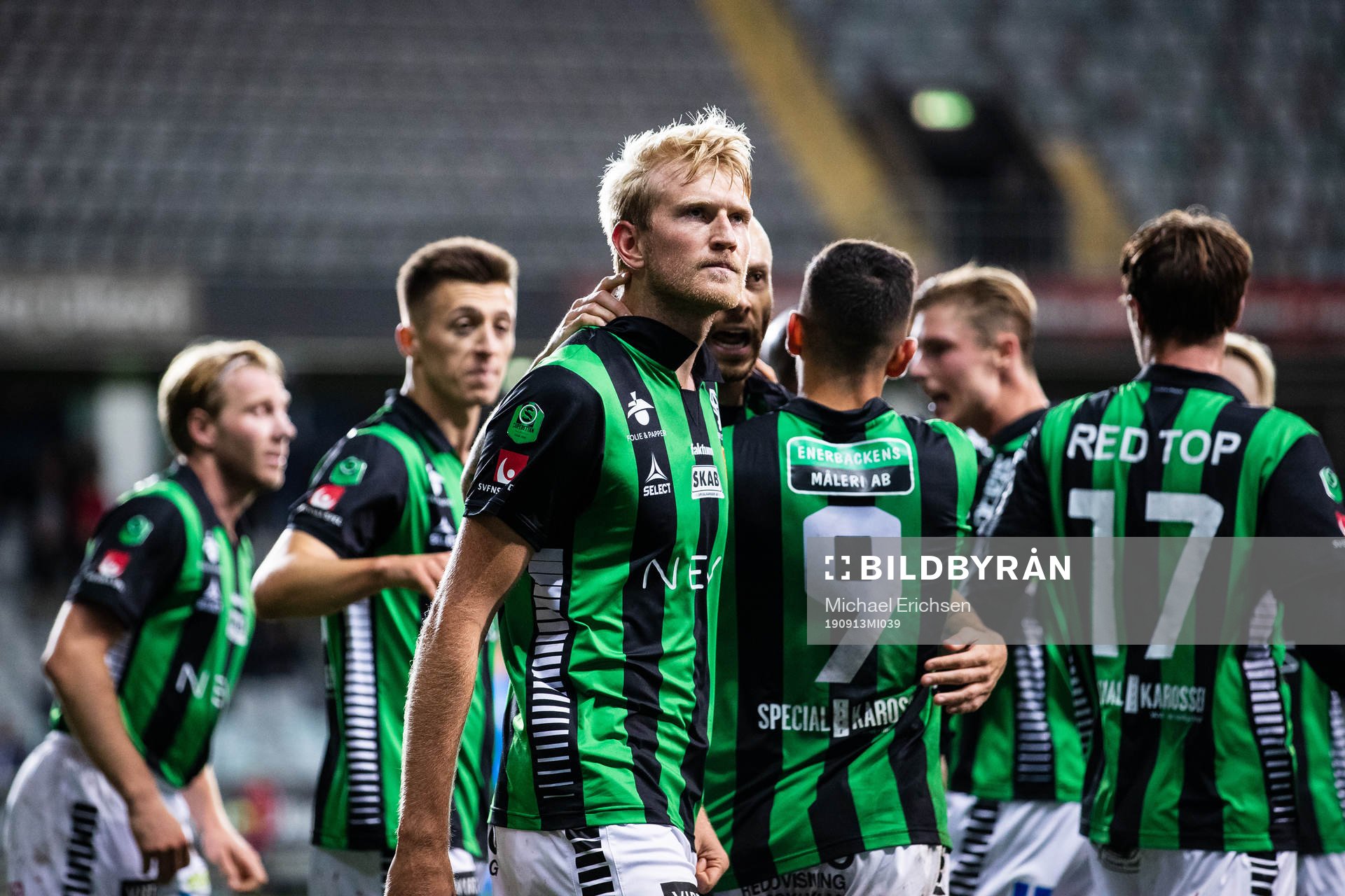 GAIS Carl Elfgren Nyström jublar med lagkamrater efter 1-0 under fotbollsmatchen i Superettan mellan GAIS och Halmstad den 13 september 2019 i Göteborg.