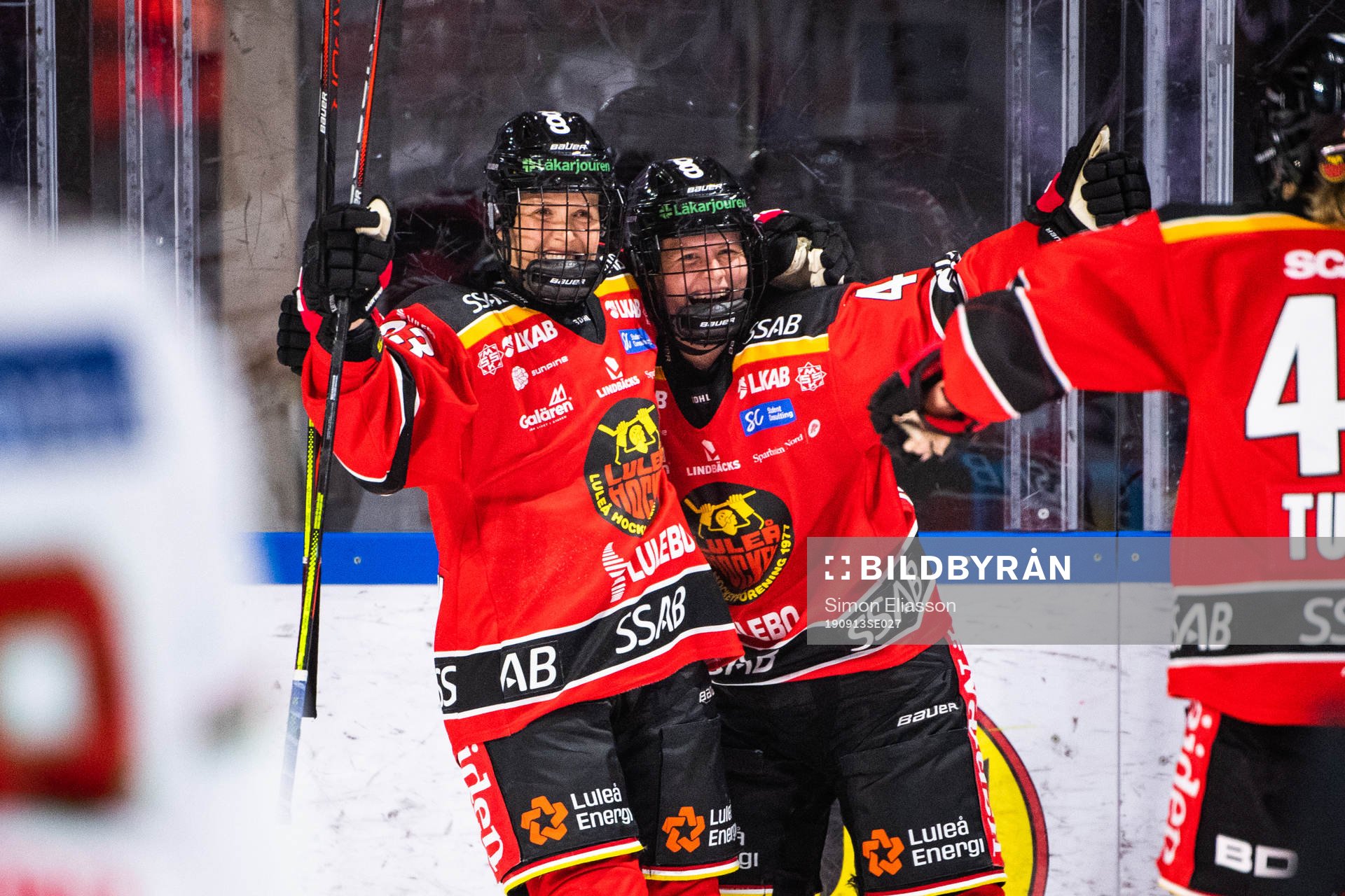 Luleås Michelle Karvinen och Nicoline Söndergaard Jensen
