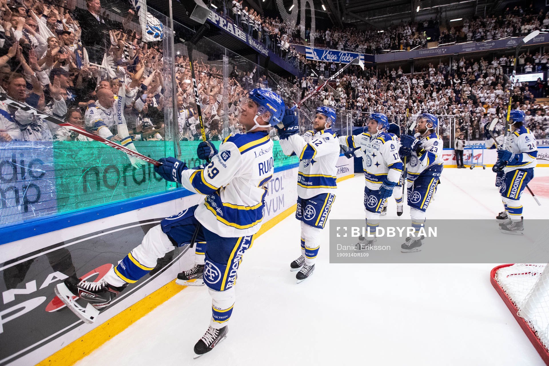 Leksands spelarna jublar