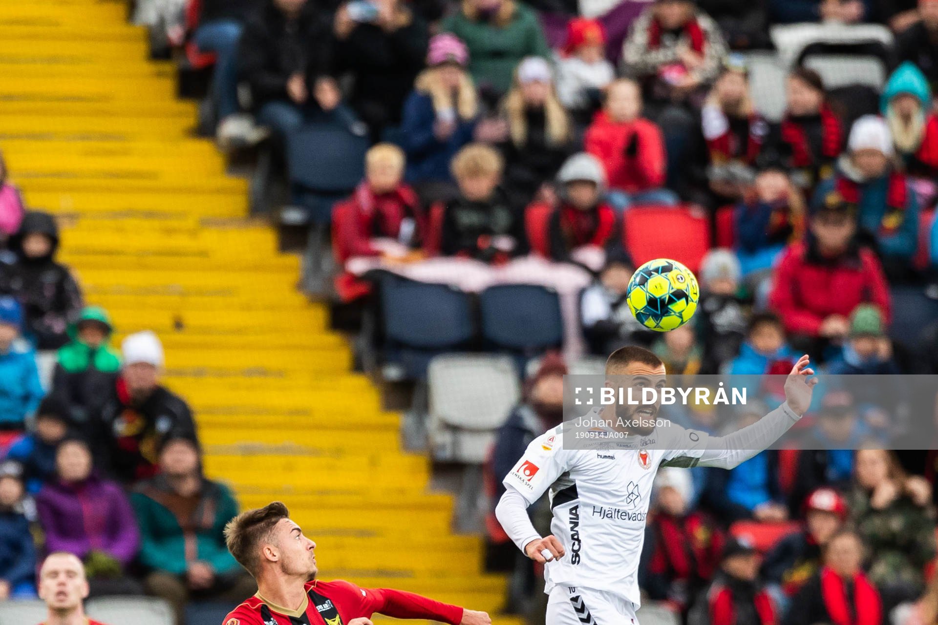 Östersunds Felix Hörberg och Kalmars Filip Sachpekidis