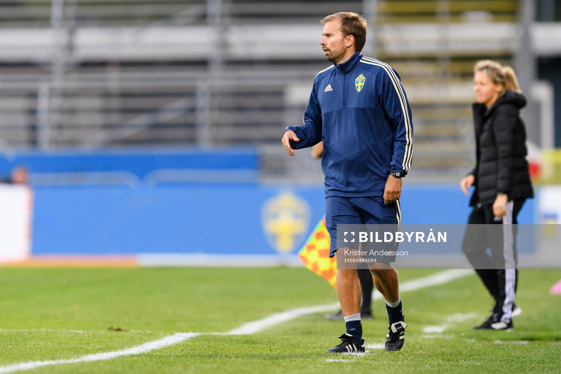 Sveriges förbundskapten Pär Lagerström under F16-landskampen i fotboll mellan Sverige och Tyskland den 14 september 2019 i Halmstad.