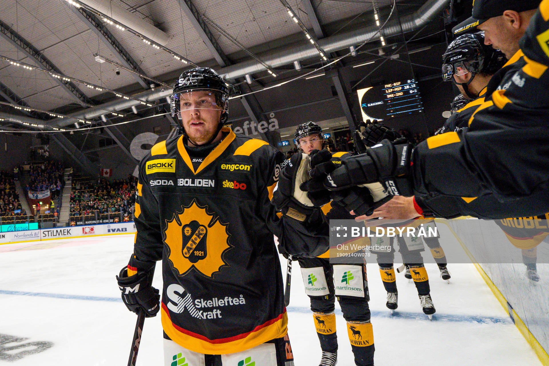 Skellefteås Niclas Burström jublar