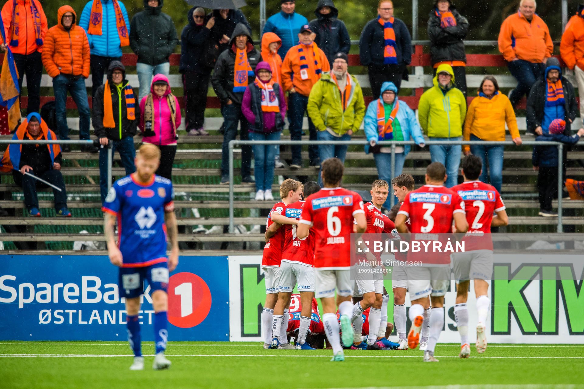 Players of Kongsvinger celebrates