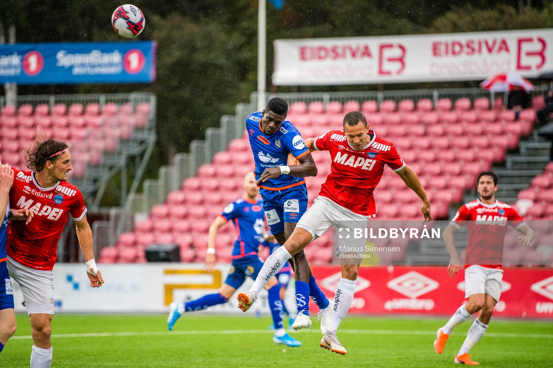 Pape Habib Gueye of Aalesund and Edvard Skagestad of
