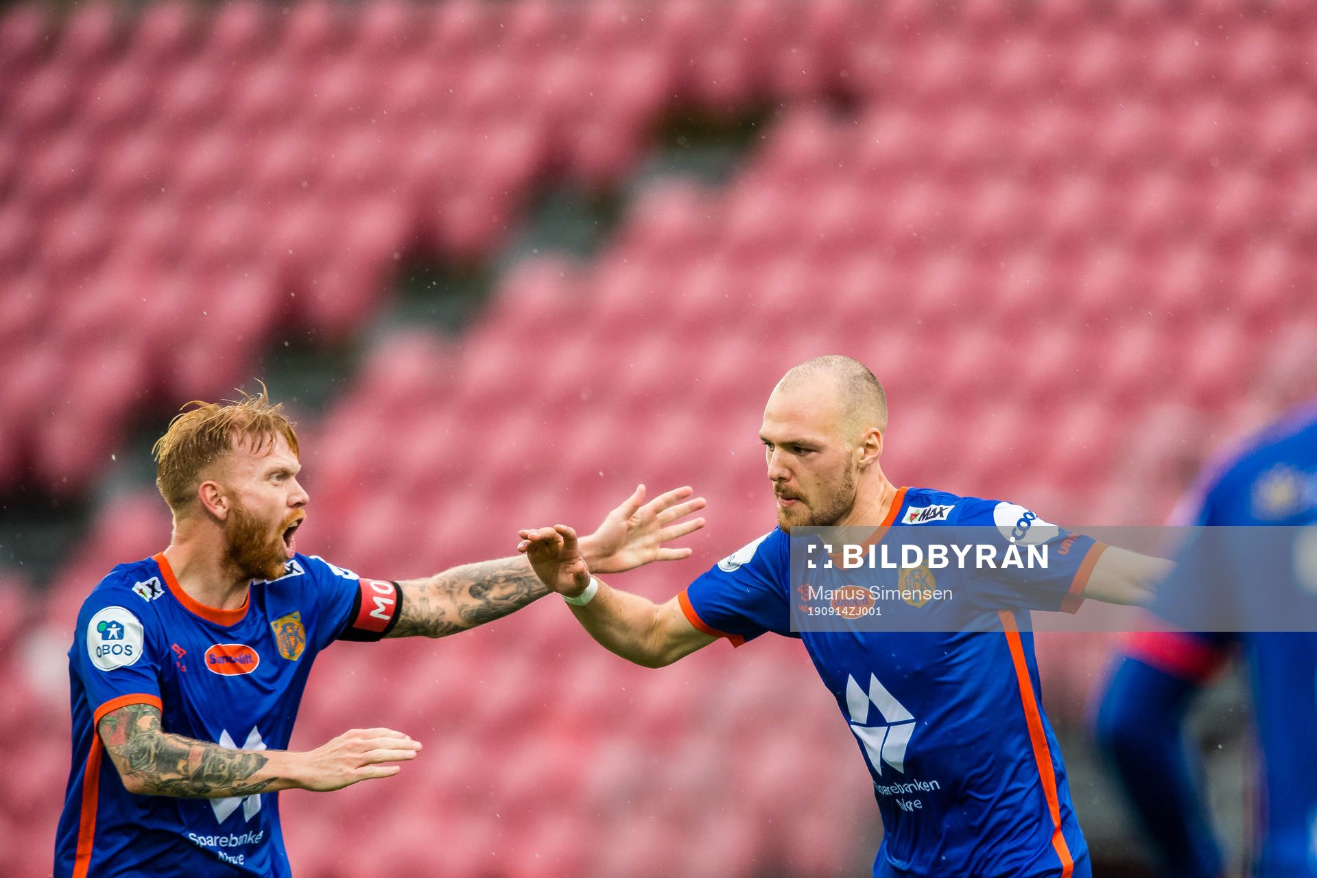 Aron Elis Thrandarson of Aalesund celebrates with Fredrik