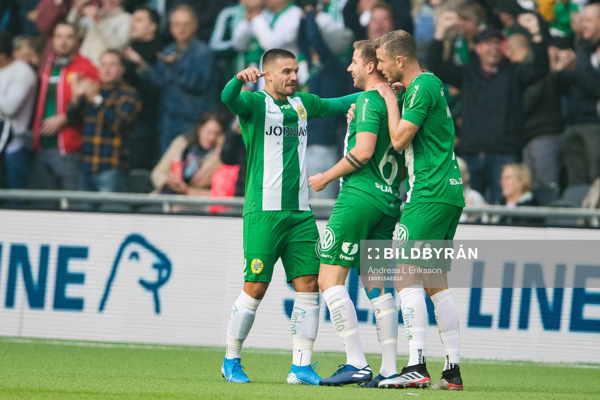 Hammarbys Darijan Bojanic (m) jublar