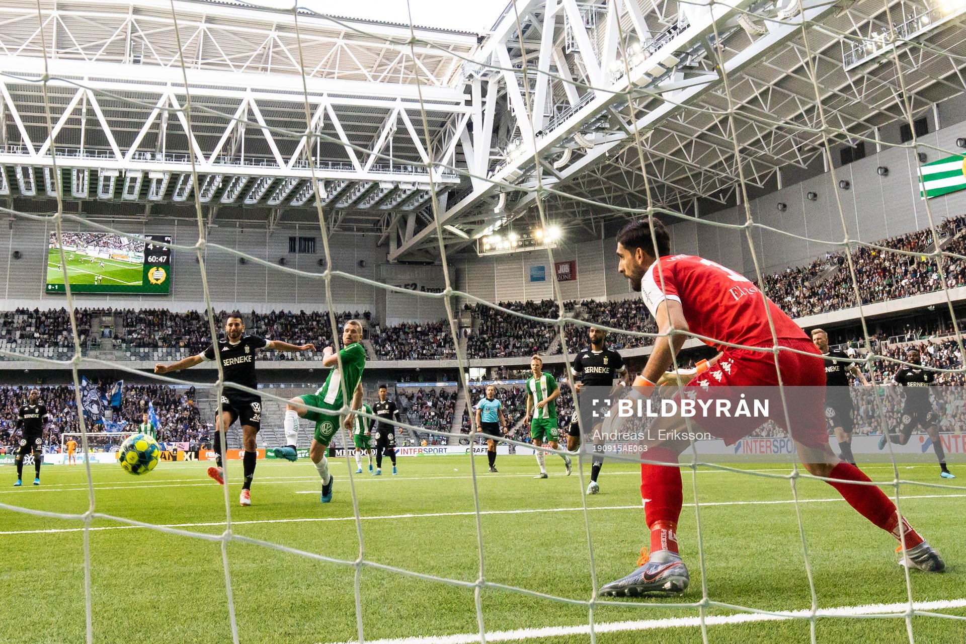 Hammarbys Mads Fenger Nielsen gör 5-2 för Hammarbys bakom