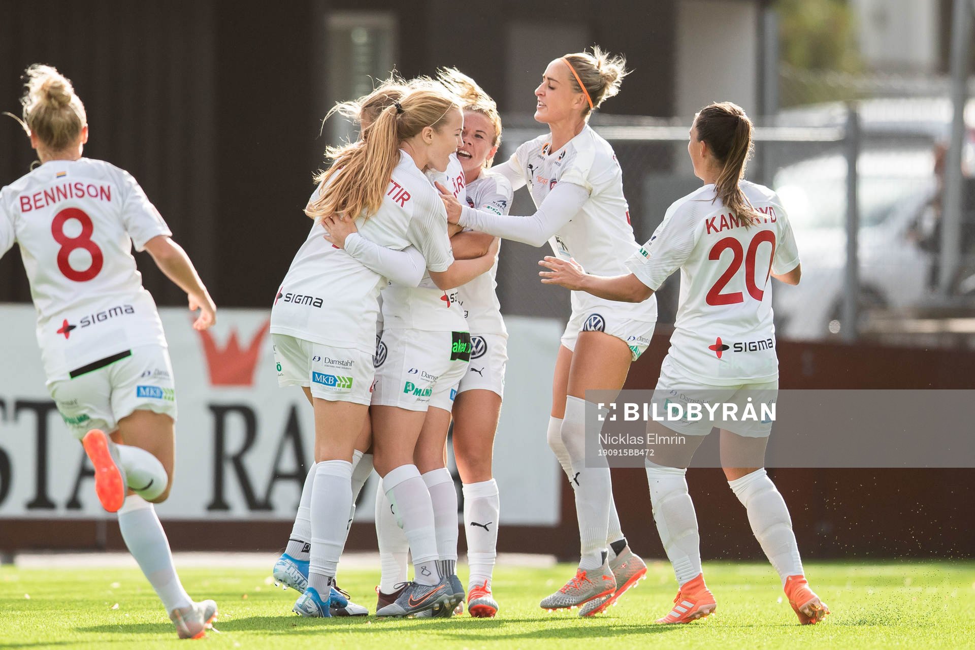 Rosengårds spelare jublar efter 0-1 under fotbollsmatchen i Damallsvenskan mellan Kopparbergs/Göteborg och Rosengård den 15 september 2019 i Göteborg.