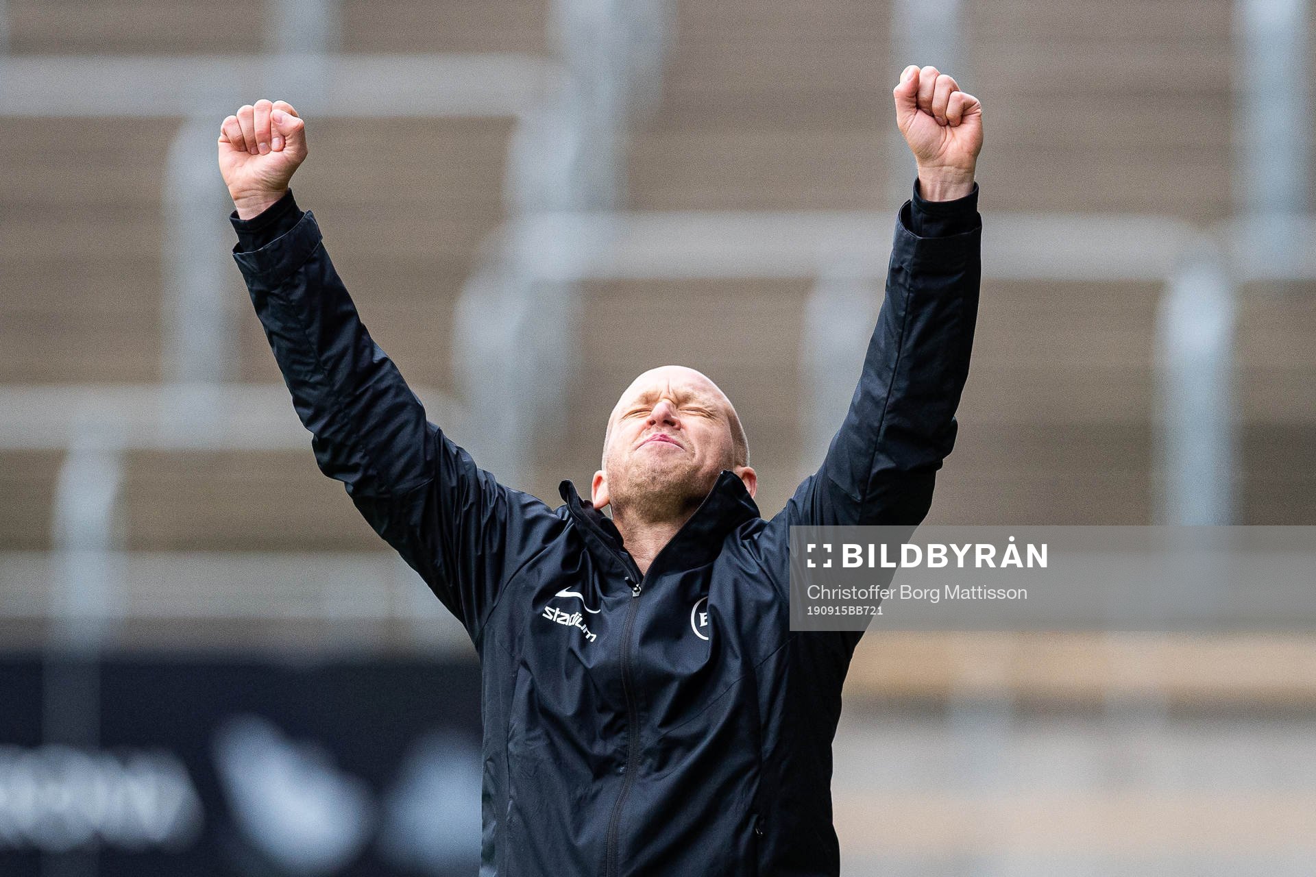 Landskronas tränare Billy Magnusson jublar