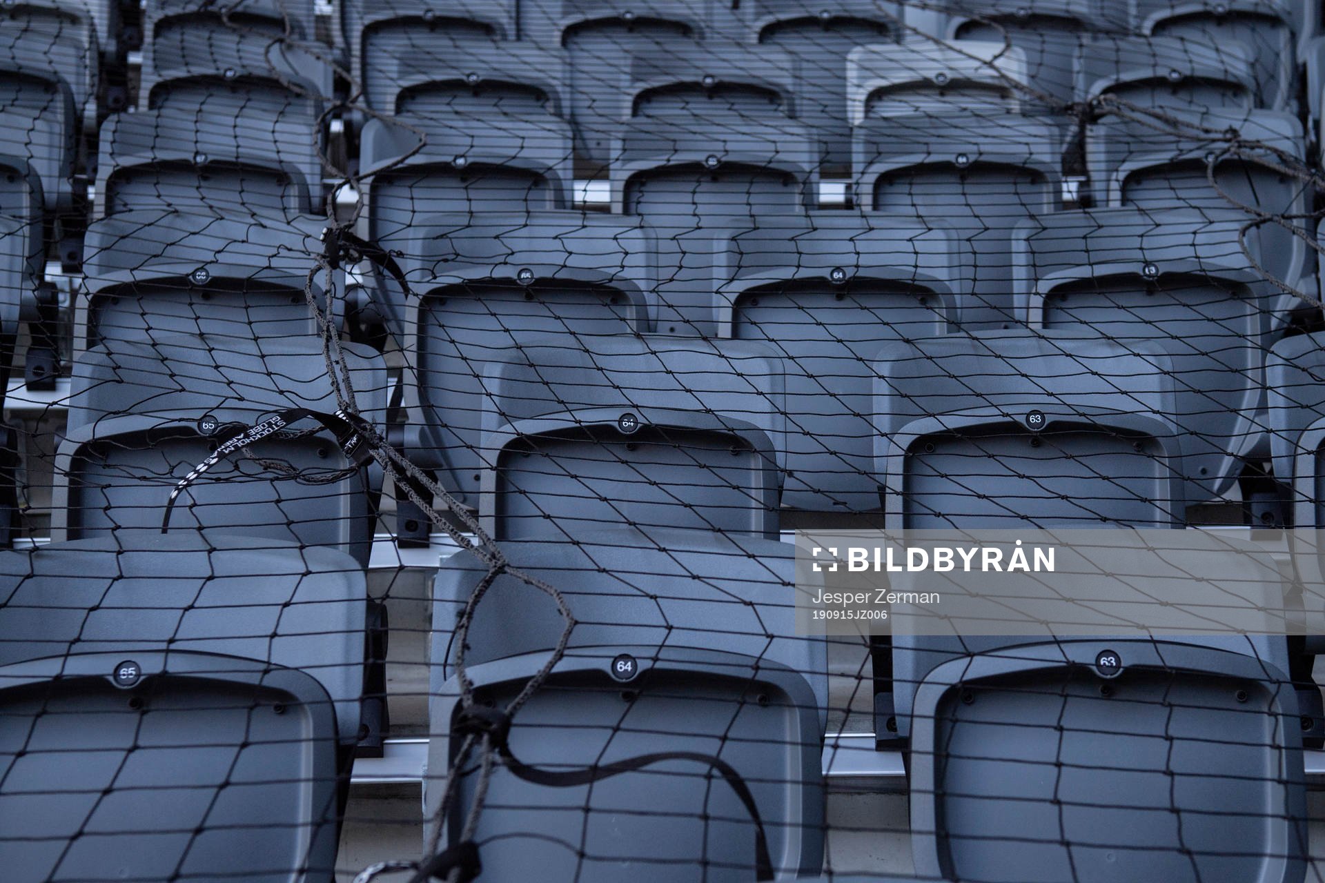 Stolar med skyddsnät över under fotbollsmatchen i Allsvenskan mellan Hammarby och IFK Göteborg den 15 september 2019 i Stockholm.