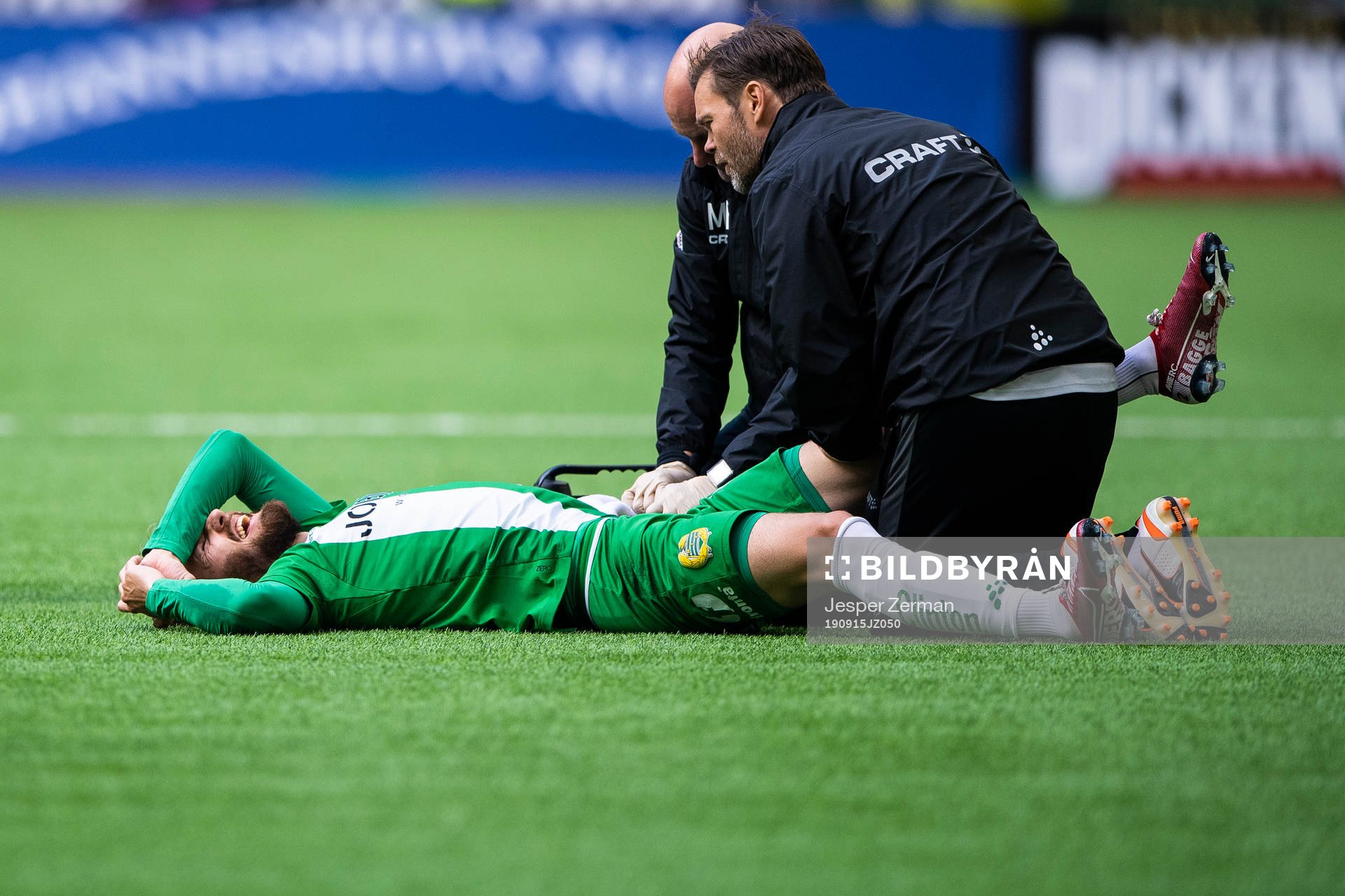 Hammarbys Simon Sandberg ligger skadad