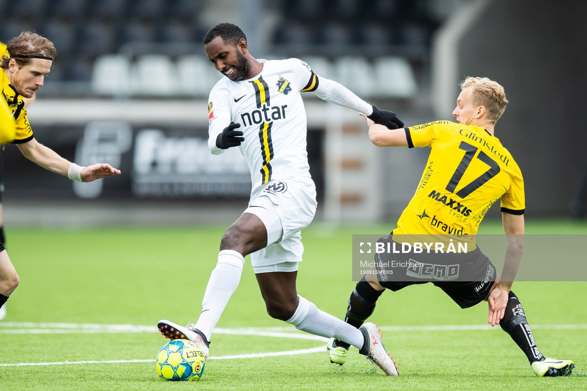 s Henok Goitom och Häckens Gustav Berggren
