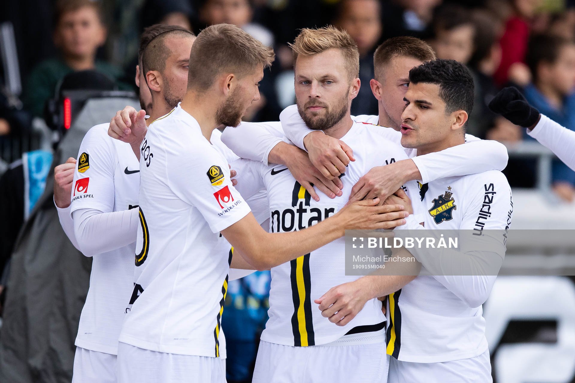 s Sebastian Larsson jublar