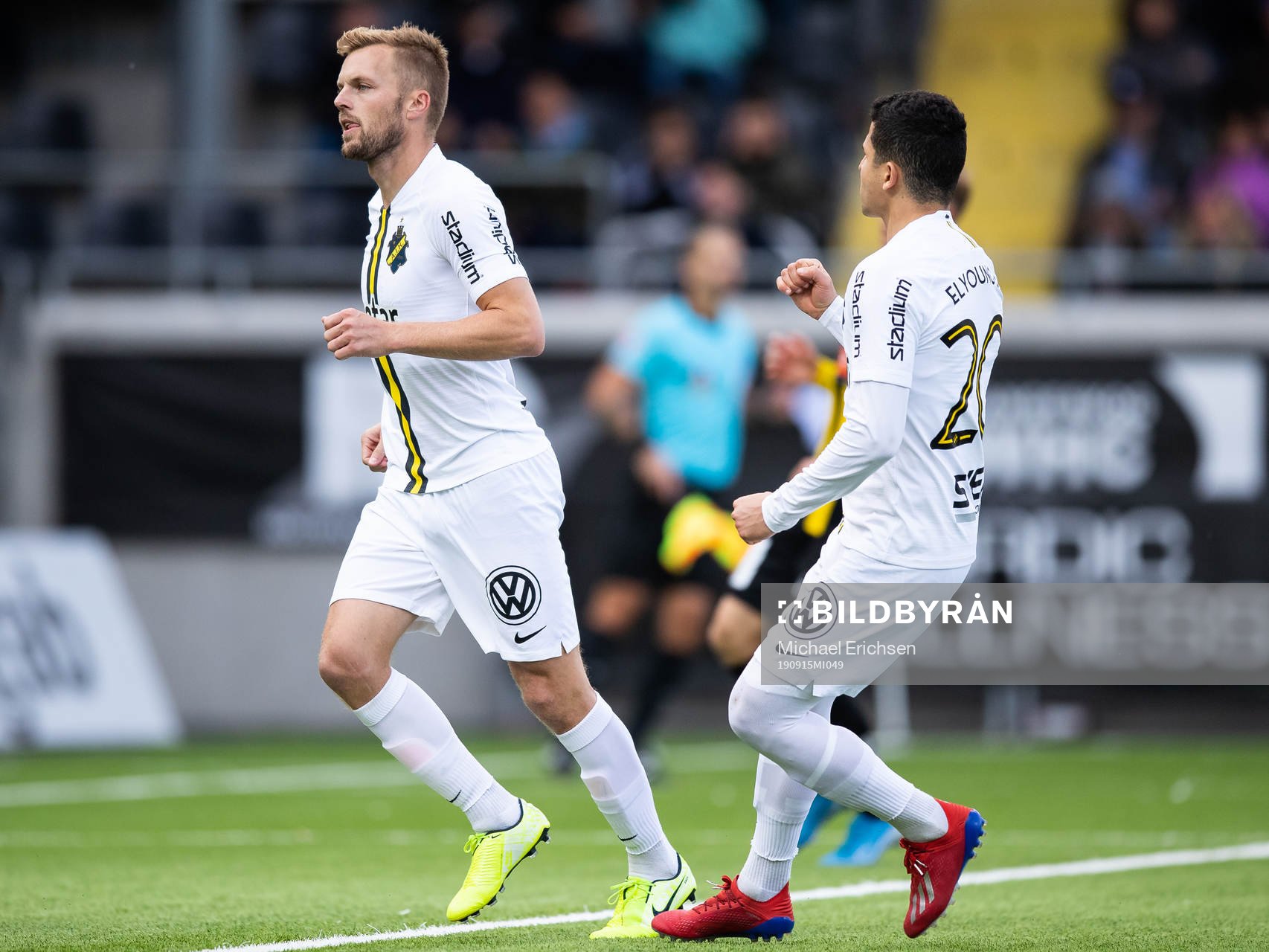 s Sebastian Larsson jublar