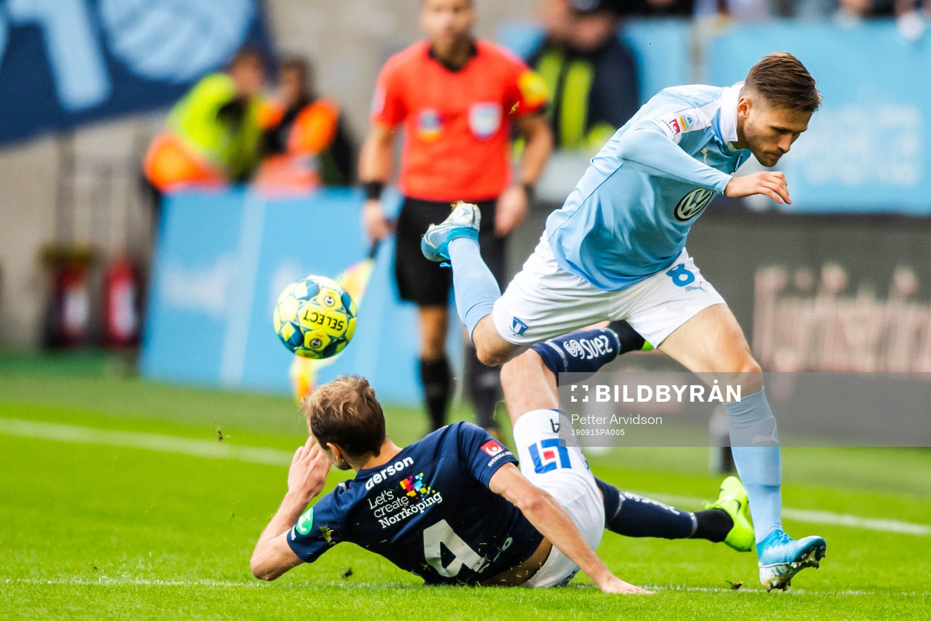 Malmö FFs Arnór Traustason och IFK Norrköpings Lars