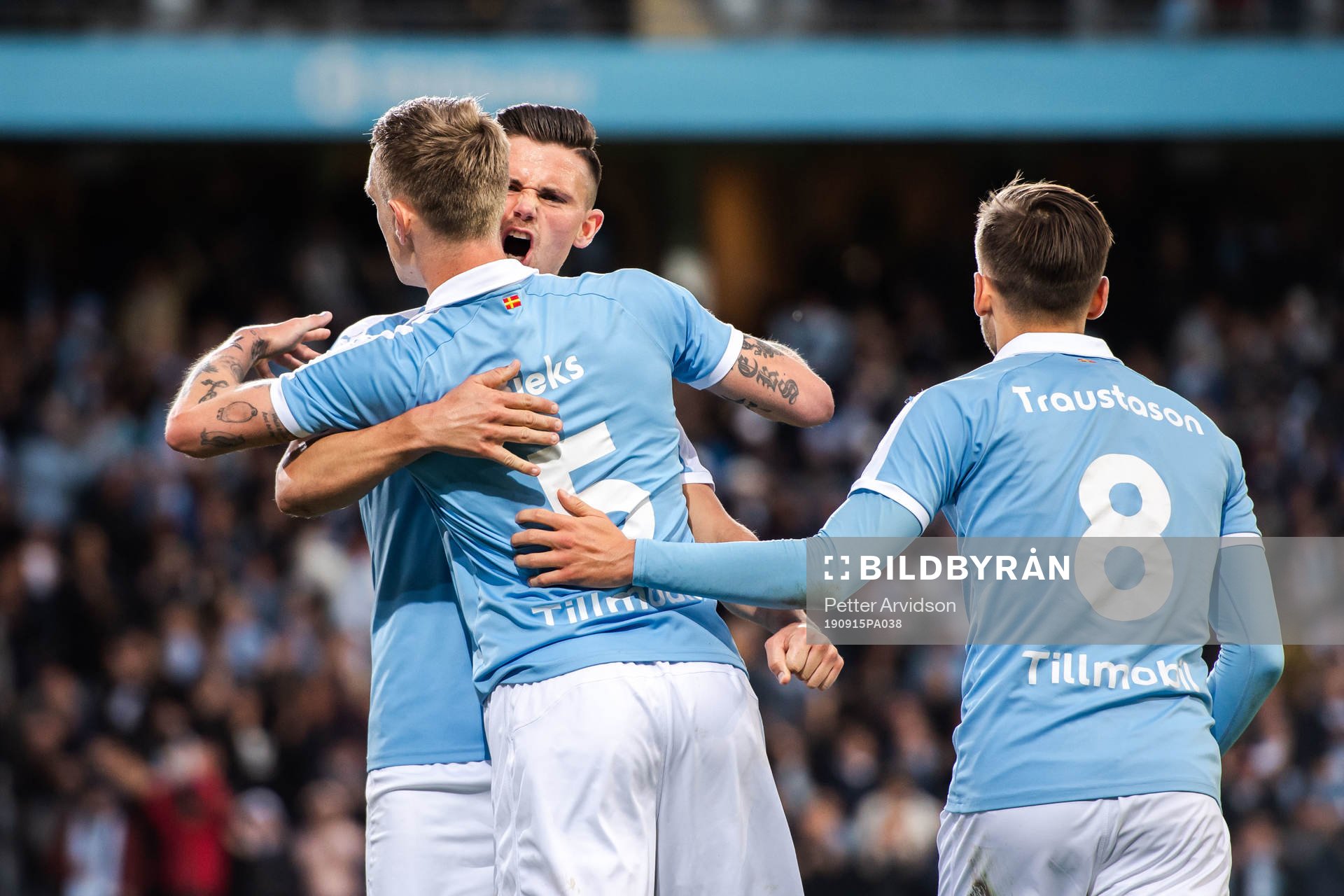 Malmö FFs Sören Rieks jublar med Marcus Antonsson
