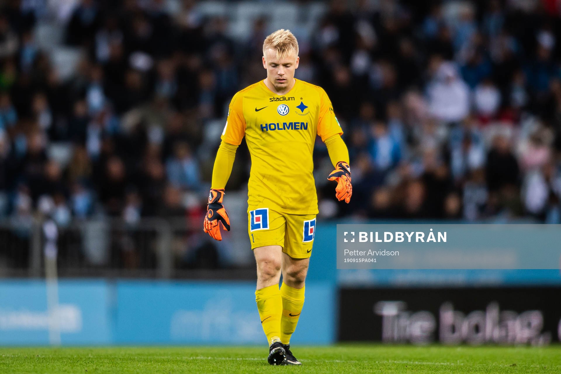 IFK Norrköpings målvakt Isak Pettersson deppar