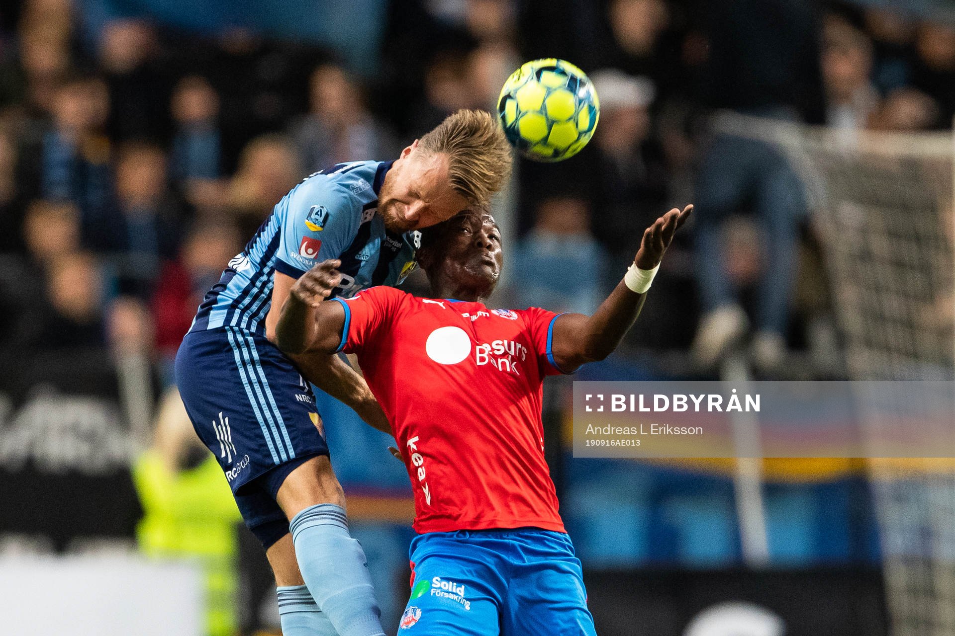 Djurgårdens Jacob Une Larsson och Helsingborgs Alhaji Gero