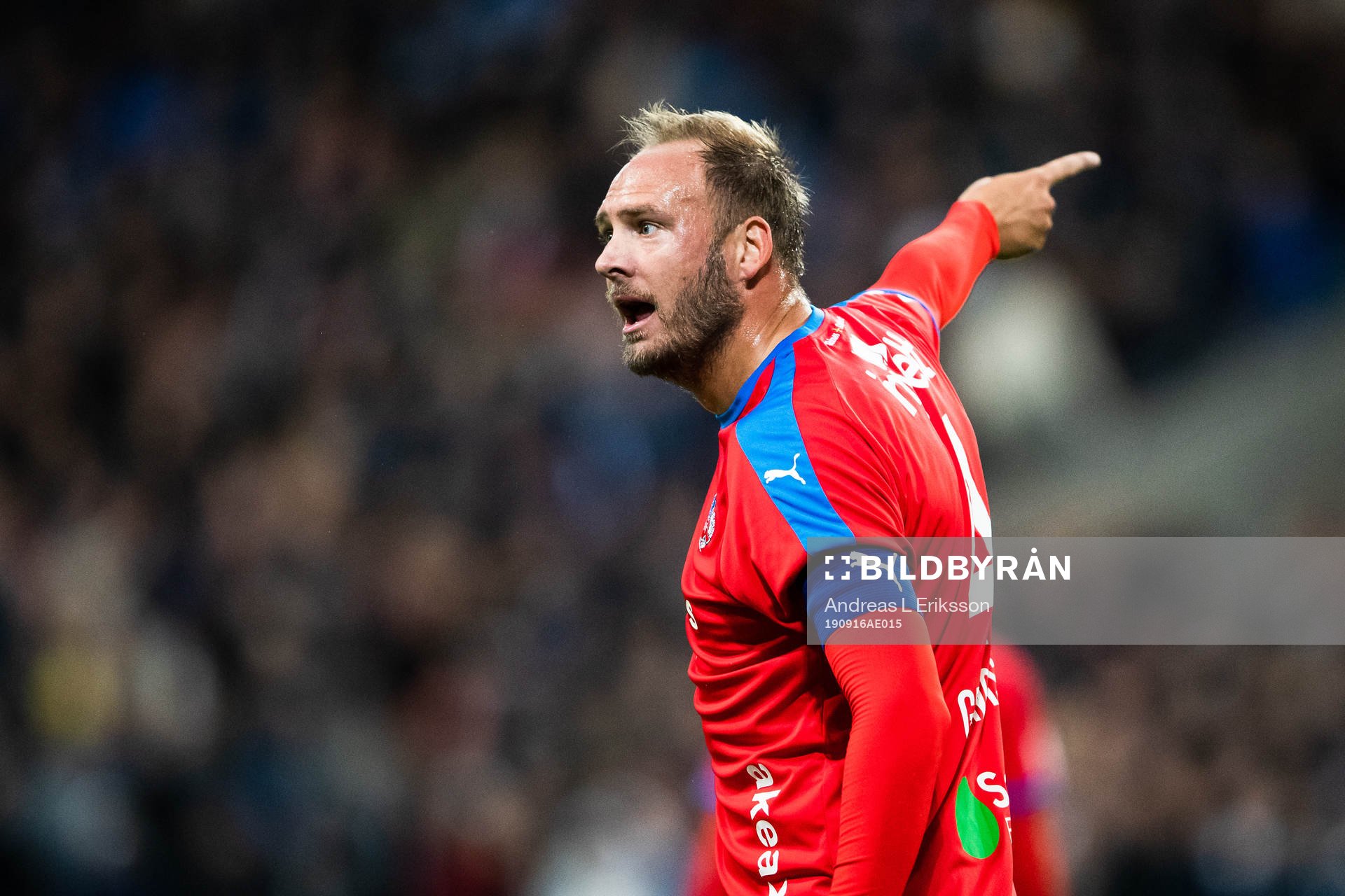 Helsingborgs Andreas Granqvist gestikulerar
